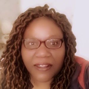 Meet your Posher, Leslie